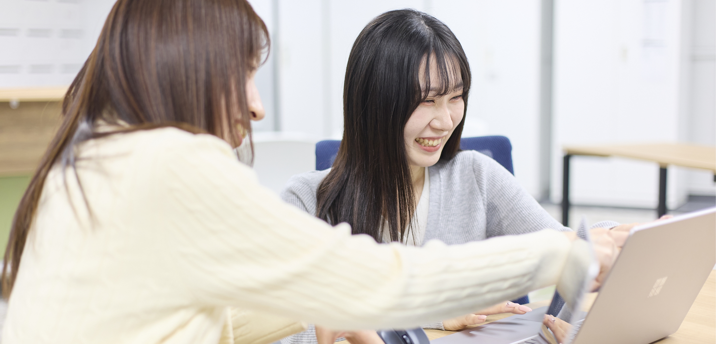 Instagram運用やCM制作を通じ、銀行をもっと身近な存在へ。